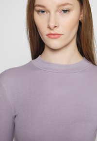 Zign Camisola - purple