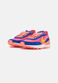 Nike Sportswear W NIKE WAFFLE ONE - Sapatilhas - racer blue/bright citron/hyper pink/siren red/hyper crimson/sail