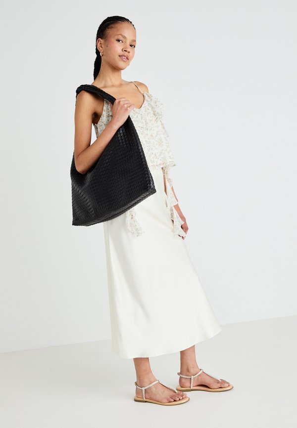 ONLMARI - T-bar sandals - beige4