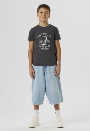 TWO SOON BAGGY - Τζιν σορτς - light blue denim