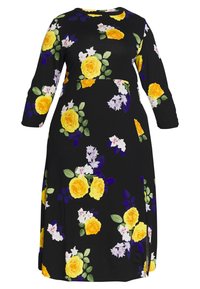 Robe noire à manches trois-quarts, ornée d'un motif floral de roses jaunes et de petites fleurs blanches et violettes, fabriquée dans un tissu doux.