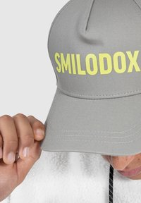 Smilodox NORTH - Casquette - grau