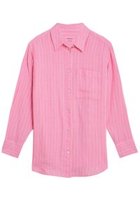 Camicia di lino rosa con strisce verticali bianche, maniche lunghe, apertura con bottoni frontale e una tasca sul petto. Texture morbida e vestibilità rilassata.