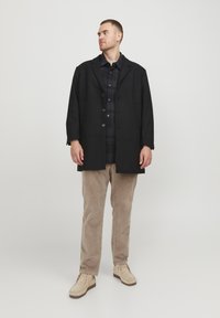 Jack & Jones PLUS SIZE - Kratki kaputi - black