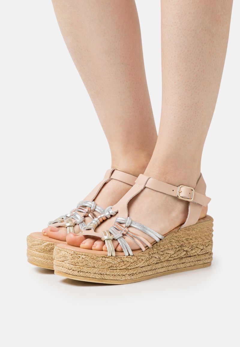 mtng Sandalias con plataforma nude/beige Zalando.es