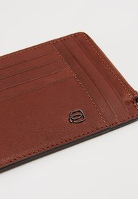 Piquadro BLACK SQUARE  - Monedero - cuoio