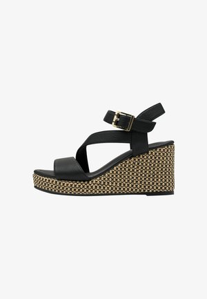 High heeled sandals - black