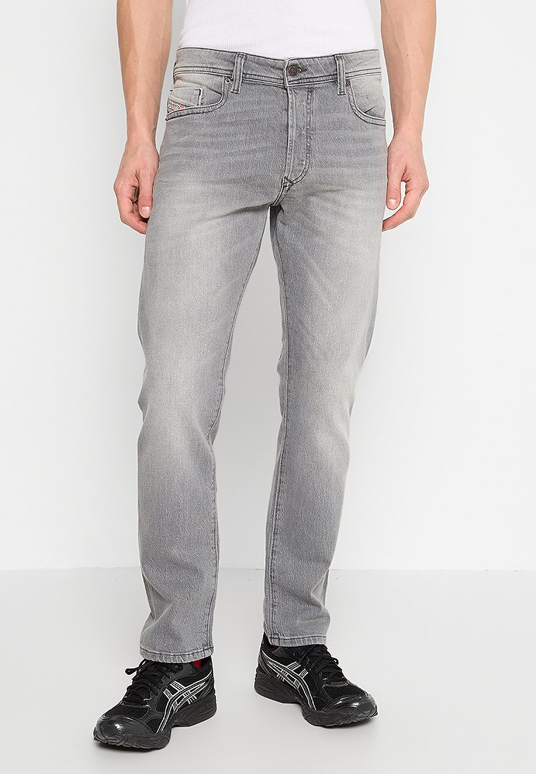 Diesel Slim fit jeans lichtgrijs Diesel Slim fit jeans lichtgrijs