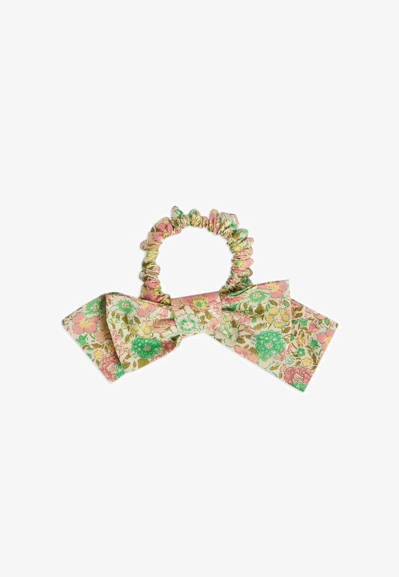 Kwiatowy gumka do włosów w pastelowych kolorach, zebrana wstążka z dekoracyjną kokardą, wykonana z miękkiego materiału z zielonymi i różowymi wzorami kwiatowymi.