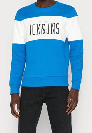Sweatshirt bleu et blanc avec un col rond, des manches longues, et un graphique sur le devant "JCK&JNS" avec une finition texturée.