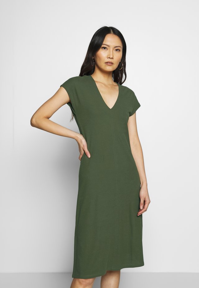 JERSEY-DRESS, V-NECK, SLITS - Jerseyjurk - soaked moss