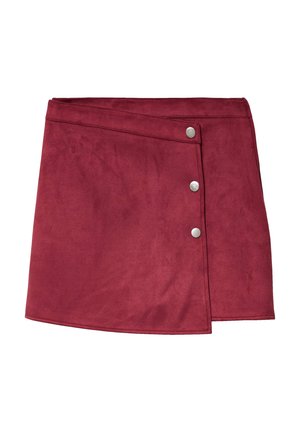 Burgunderfarbener Wildleder-Minirock mit Wickeldesign, silbernen Druckknöpfen an der Seite und glatter Oberfläche. Der Saum ist gerade und gleichmäßig.