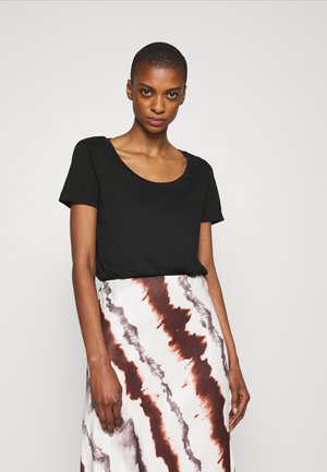 T-shirts basic - black