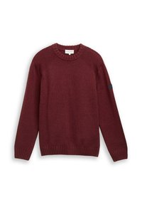 Bordeauxroter Strickpullover mit geripptem Rundhalsausschnitt, gerippten Bündchen und Saum sowie einem strukturierten Muster auf den Schultern. Verfügt über einen blauen Akzent am Ärmel.