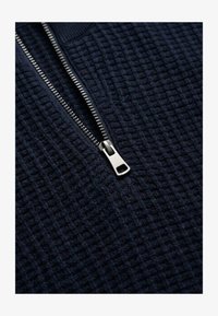 Non sélectionné, dark blue
