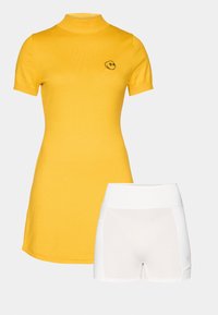 Vybrané, gold-coloured