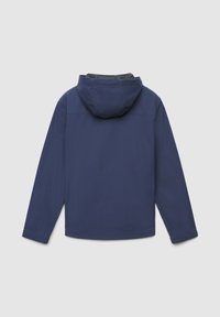 Marineblaue Jacke mit Kapuze, die eine glatte Außenseite, leicht strukturierter Stoff und kontrastierendes graues Innenfutter aufweist.