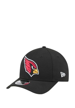 Schwarze Baseballmütze mit strukturiertem Design. Mit einem bunten, gestickten Cardinals-Logo auf der Vorderseite und einem flachen Visier.