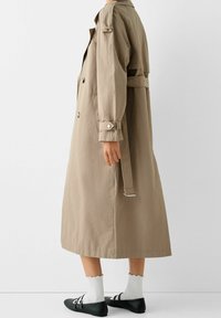 Bershka Trenčkot - sand