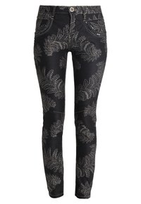 Černé džínsy s podrobnou stříbrnou výšivkou květin, design s pěti kapsami a slim fit. Mají zapínání na knoflík a zip.