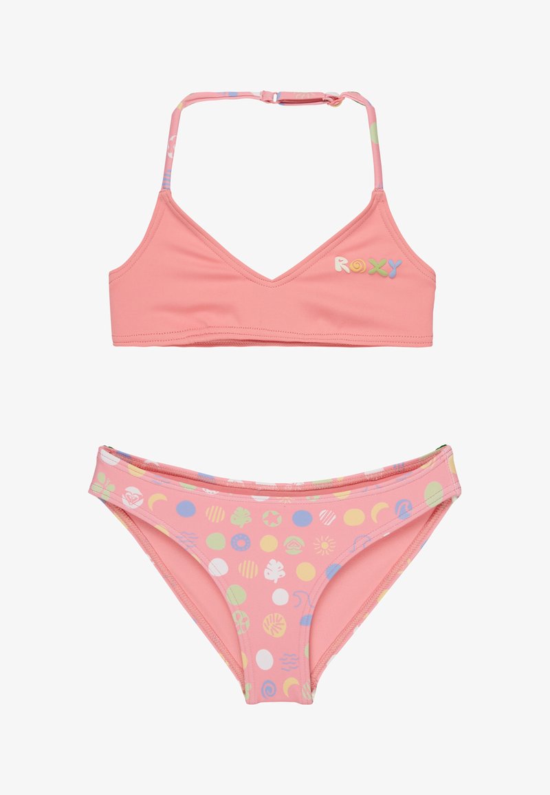 Růžový bikini set s trojúhelníkovým topem s nastavitelnými popruhy a spodním dílem zdobeným barevnými vzory kruhů a ikon.
