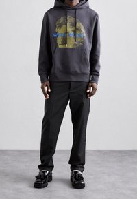 WOOD WOOD Mikina s kapucí - black