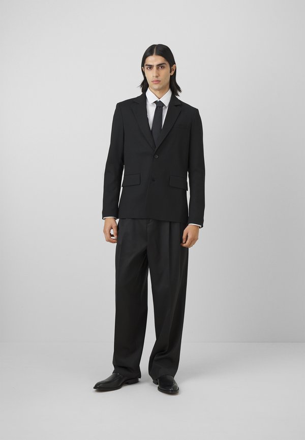 REACT - Suit jacket2