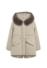 Beige gewatteerde jas met een gestikt patroon, voorzien van een bruine faux bont kraag, twee voortassen en een ritssluiting. Over het algemeen een gladde textuur.