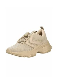 Baskets sport beige en tissu mesh, semelle épaisse texturée, lacets élastiques à verrouillage et languette au talon.