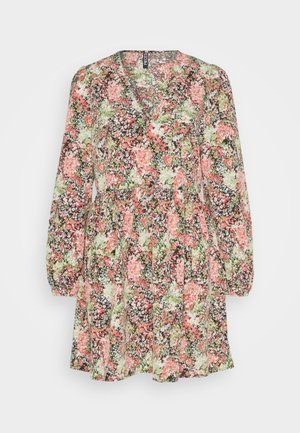 Pieces PCMOLLY V-NECK SHORT DRESS - Robe de jour - black/ditsy
