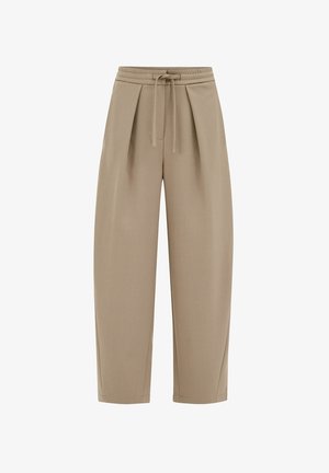 Pantalones beige de cintura alta ajustados, con cintura elástica, cierre con cordón y pliegues delanteros, en una tela ligera.