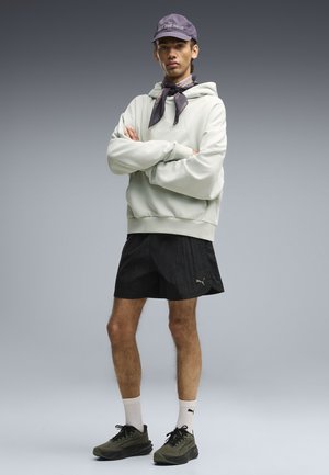 Puma, DEVIATE PURE NITRO - Løbesko til landevejen - moss veil- black
