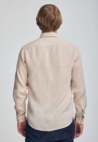 Thumbnail Image 3