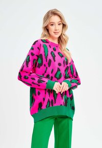 Cesare Gaspari Maglione - fushia