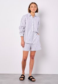 Apricot STRIPED  - Hemdbluse - navy