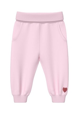 Hellrosa Sweatpants für Kleinkinder mit elastischem Bund und Bündchen, Seitentaschen und einem kleinen roten Herz am linken Bein nahe dem Knöchel.