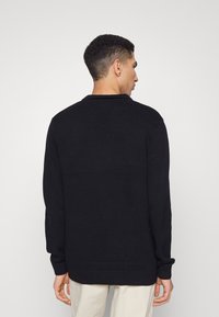 Only & Sons ONSPOWEE LIFE STRAIGHT - Camisola - black