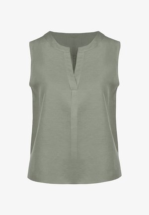 Bezrękawowa bluzka w jasnym oliwkowym zielonym kolorze, z rozciętym dekoltem w kształcie litery V i luźnym, prostym krojem, wykonana z teksturowanej tkaniny.