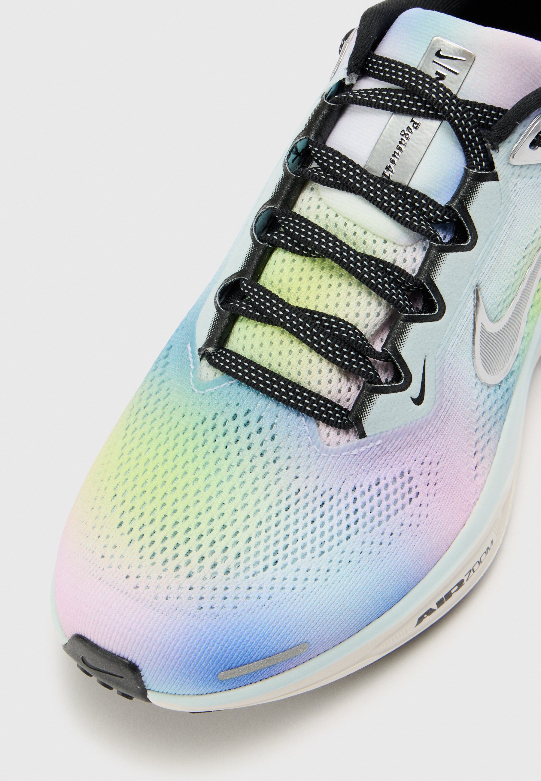 nike air zoom pegasus phantom