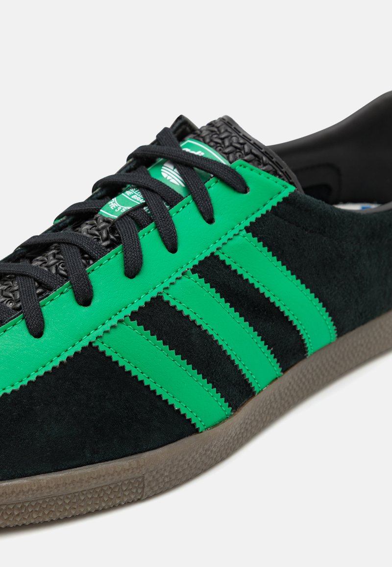 adidas gazelle silver green womens Adidas Puig Core Black - Cloud White