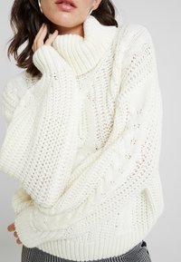 Soyaconcept Maglione - off-white