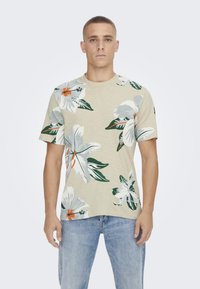 Only & Sons ONSKLOP FLORAL TEE  - T-shirts med print - beige