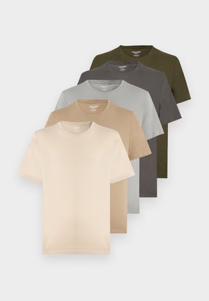 Cinq t-shirts à col rond unis dans les couleurs beige, sable, gris clair, gris foncé et vert olive, présentés en éventail avec un chevauchement.