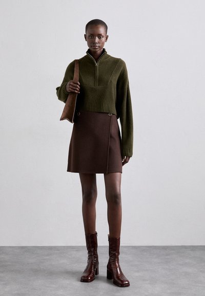 STAUD CROPPED HAMPTON - Neule - sergeant green