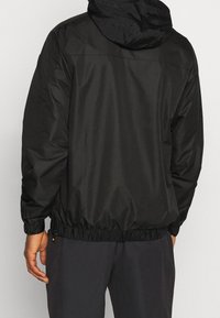 Ellesse Windbreakers - black