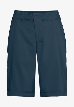 Marinefarbene knielange Shorts aus leichtem Material, mit flachem Bund, Knopfverschluss und kontrastierenden blauen Nähten an den Seiten.