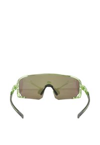 Sport Sonnenbrille mit einem klaren grünen Rahmen, großen braunen Gläsern und einem geschwungenen Design mit schwarzen Gumminasenpolstern und Bügelspitzen.