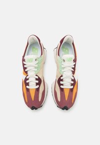 New Balance MS327 UNISEX - Tenisice - multi-coloured