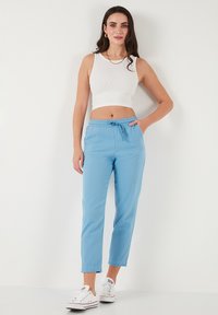LELA REGULAR FIT - Hlače - light blue