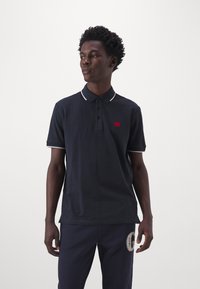 HUGO DERESINO - Pikeepaita - dark blue